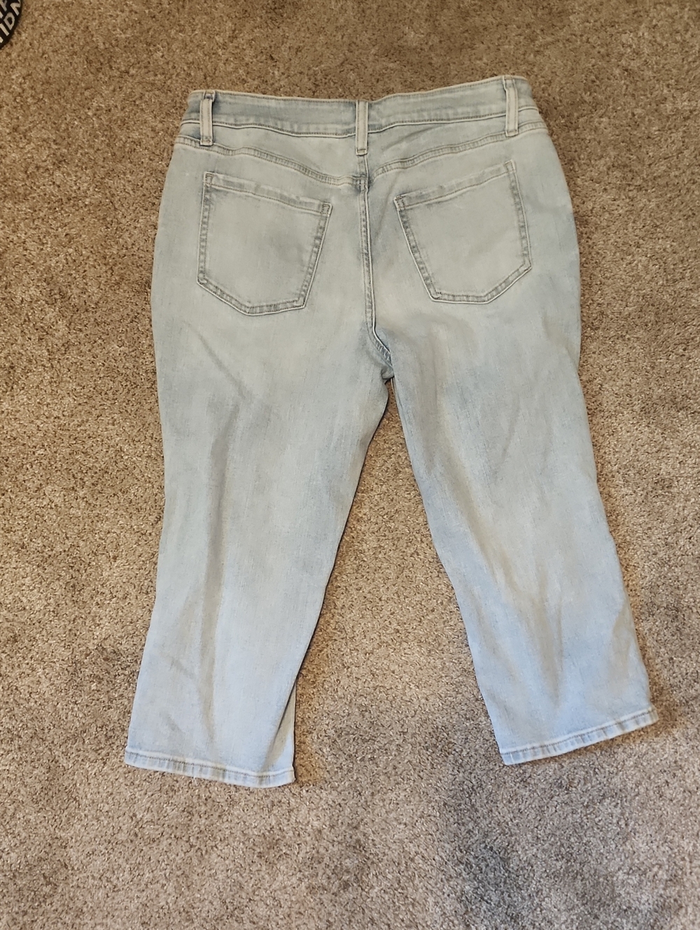 High Rise Capris - Picture 4 of 4